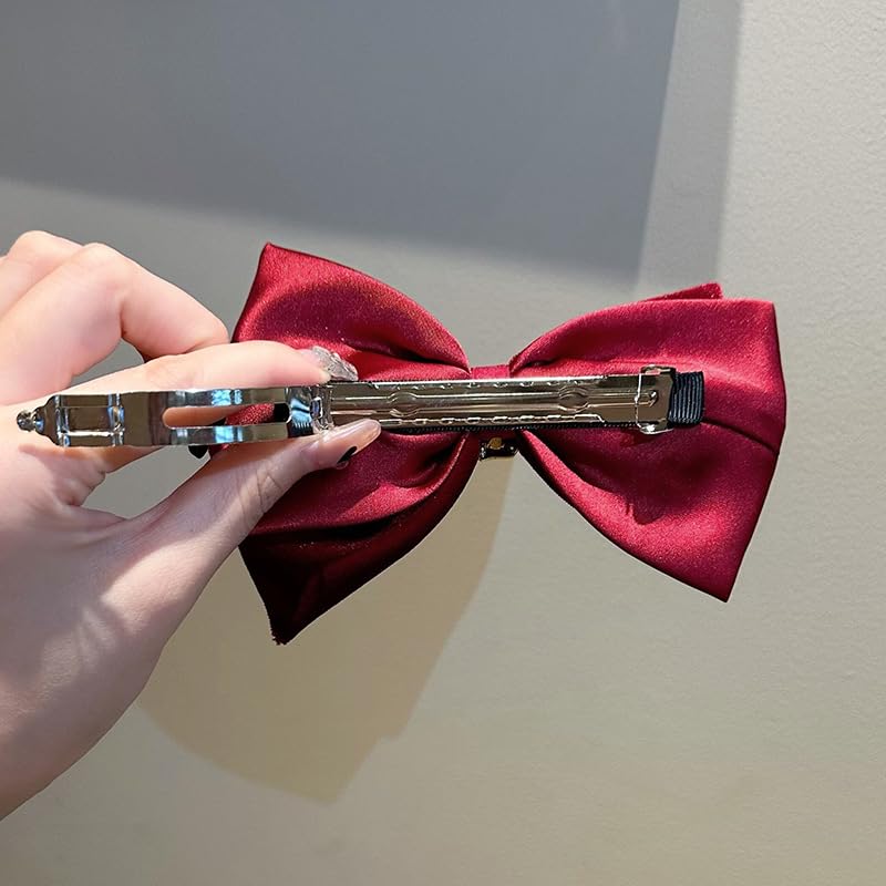 Red Velvet Bow Hair Clip M49702