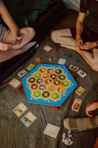 Board Game for 3 to 4 Players N823