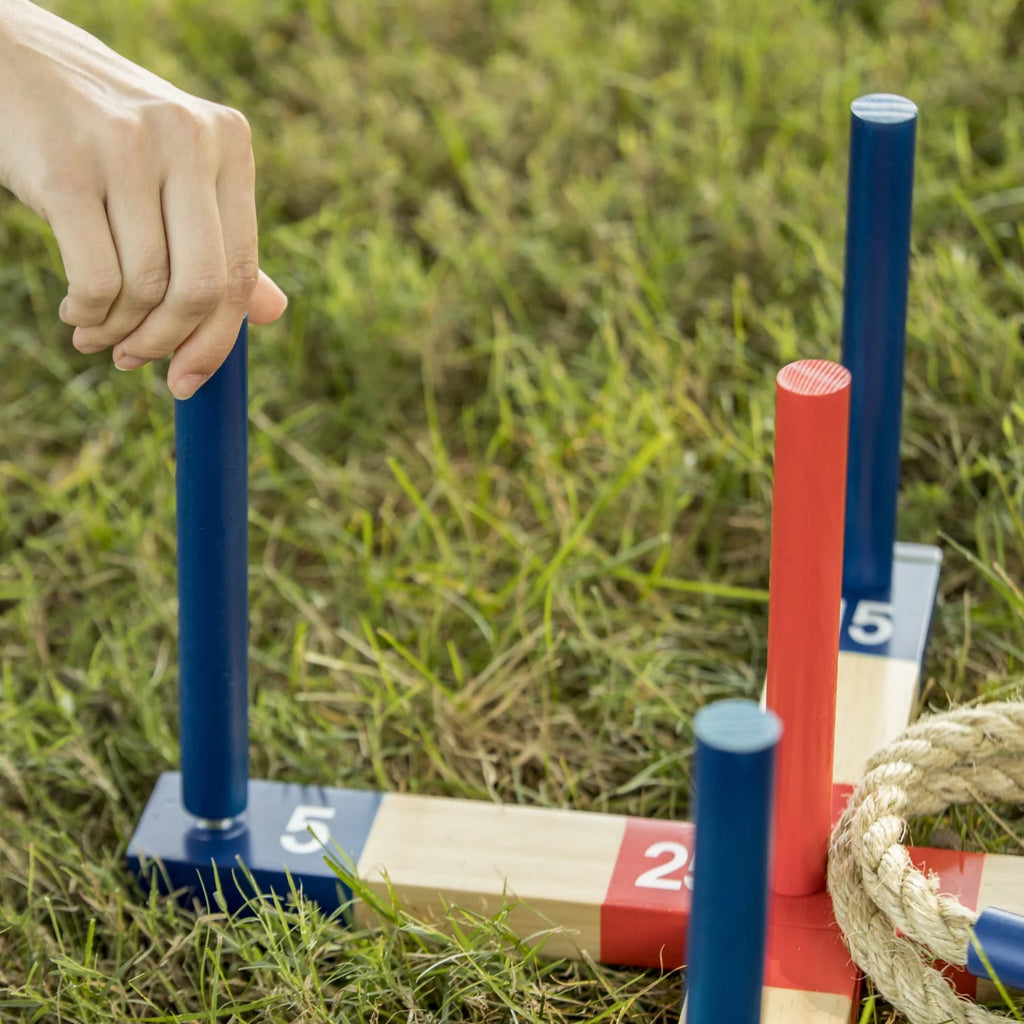 Compact Wood Ring Toss with 5-Peg Target and 4 Rope Toss Rings I1681