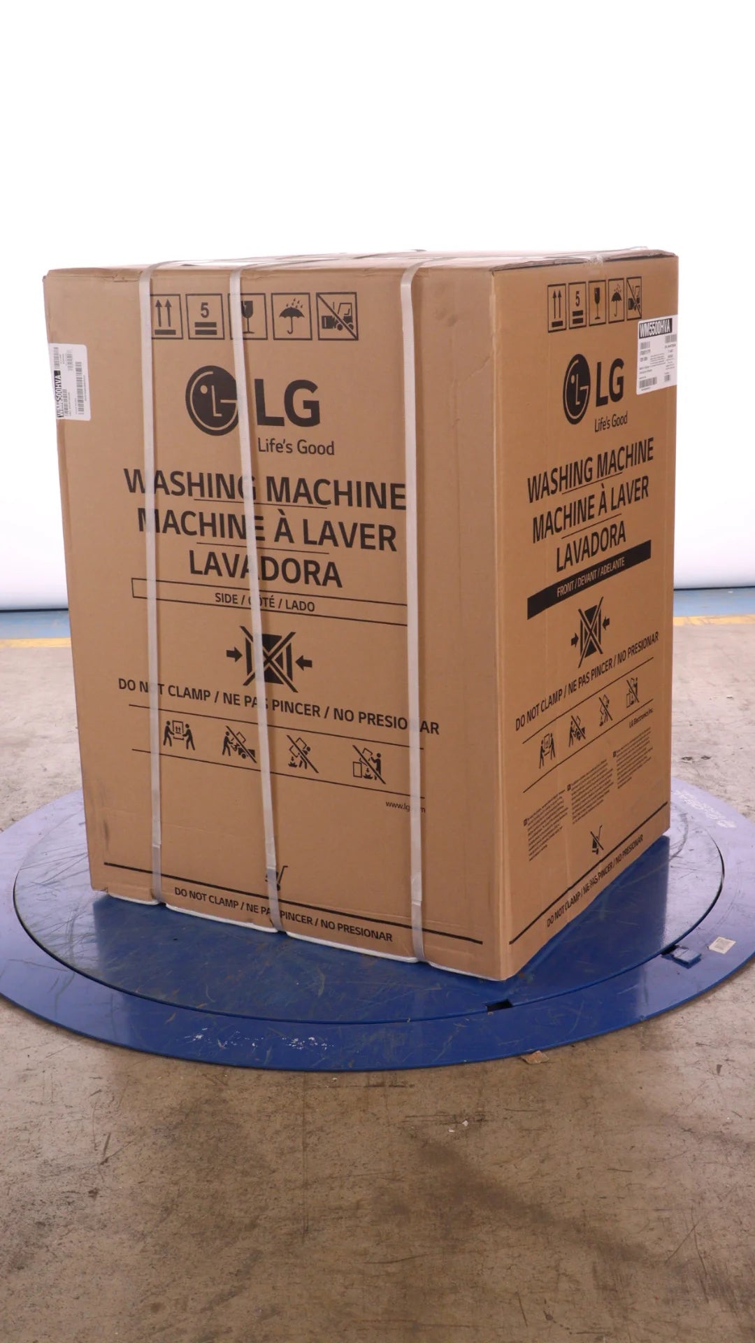 5.2 Cu Ft Graphite Steel Front Load Washer B177