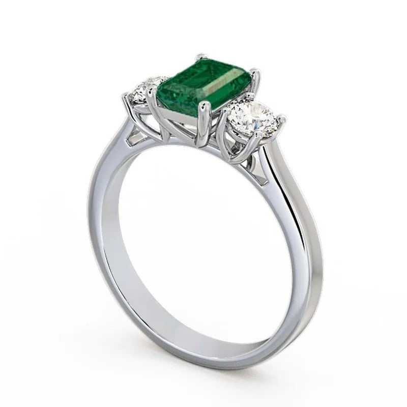 14K White Gold Three Stone Diamond Ring E79962