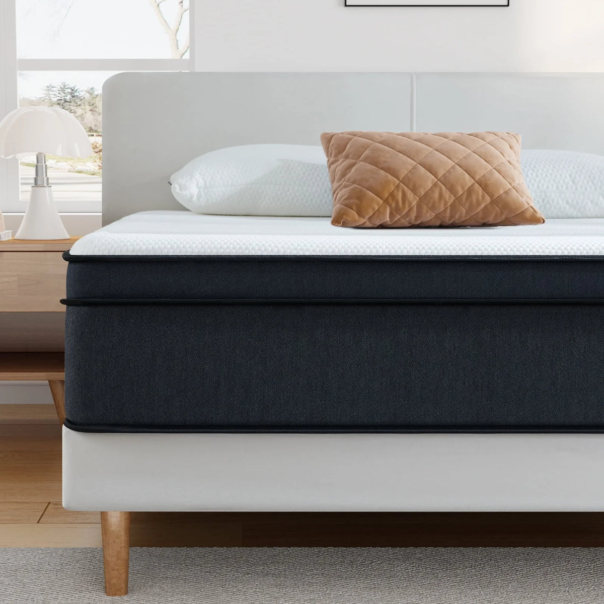 Queen 10 inch Medium Firm Hybrid Innerspring Mattress Y576643