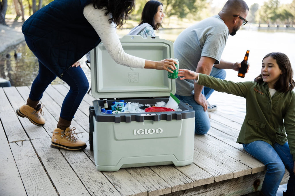 52 QT Wheeled Ice Chest Cooler P504
