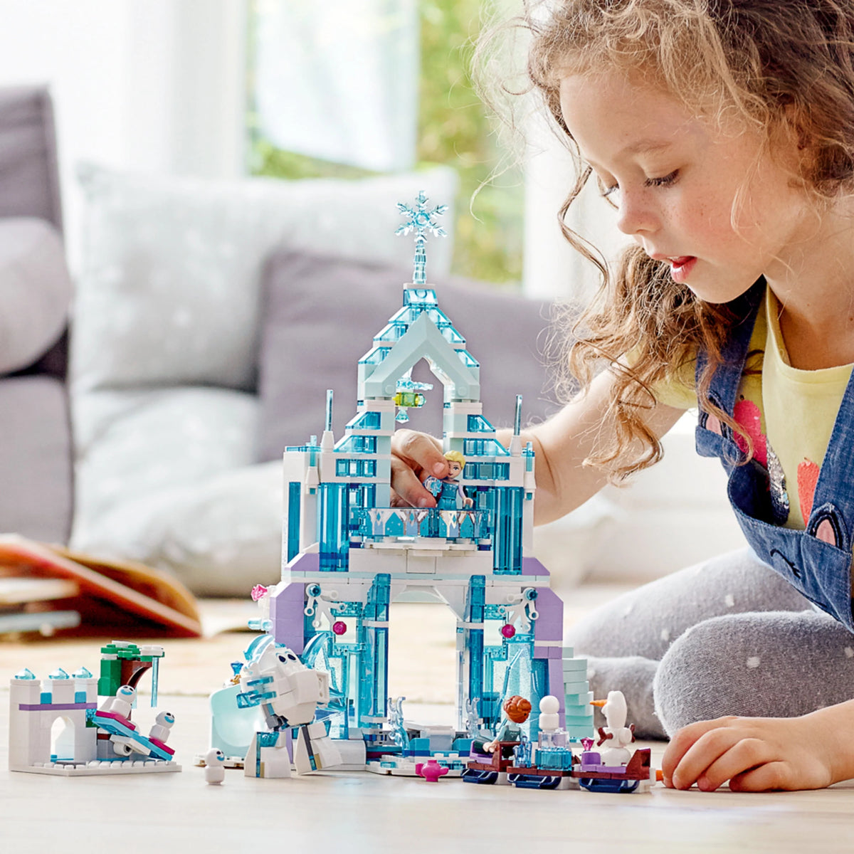 Building Kit 701 pieces W12049