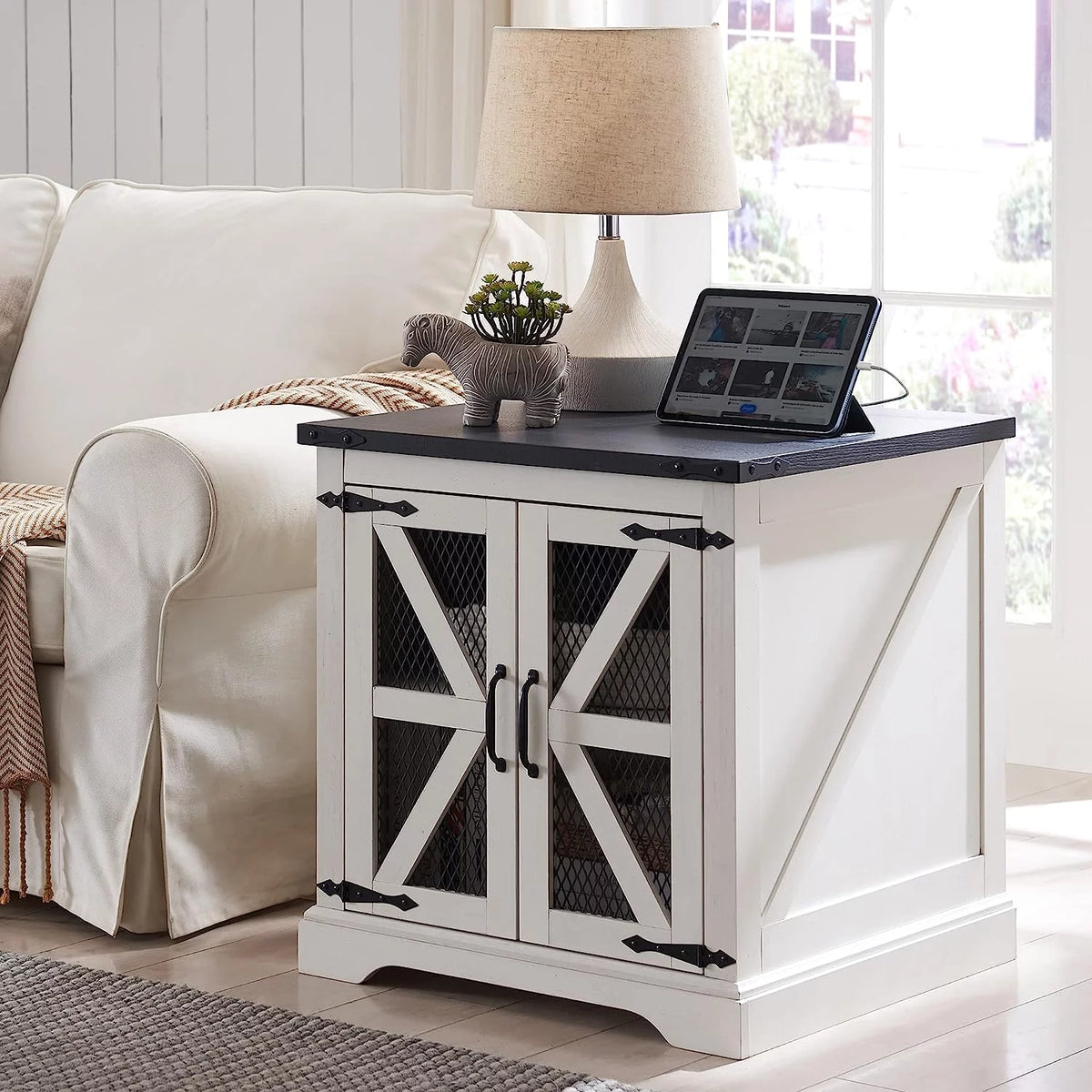 White Farmhouse End Table with Charging Station V539